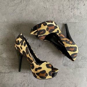 Jessica Simpson Leopard Peep Toe Court Pumps